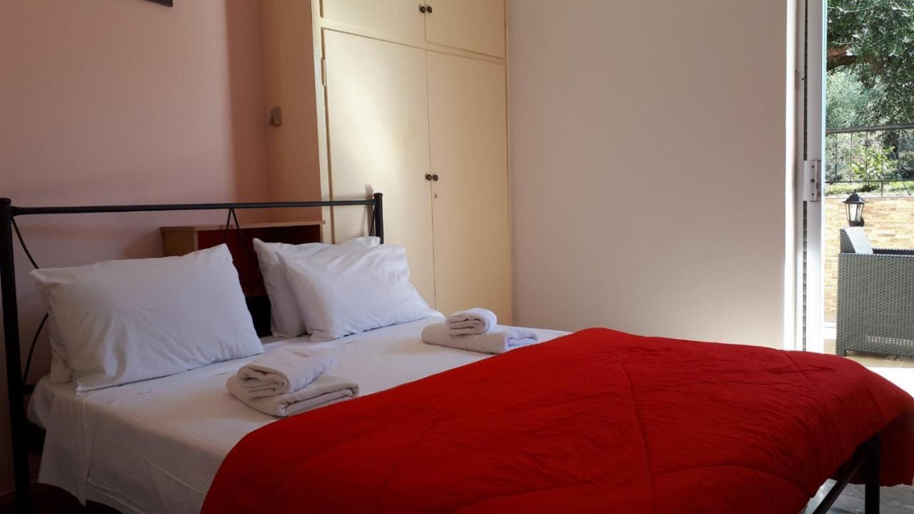 Katerina Apartments Kalamata Ngoại thất bức ảnh