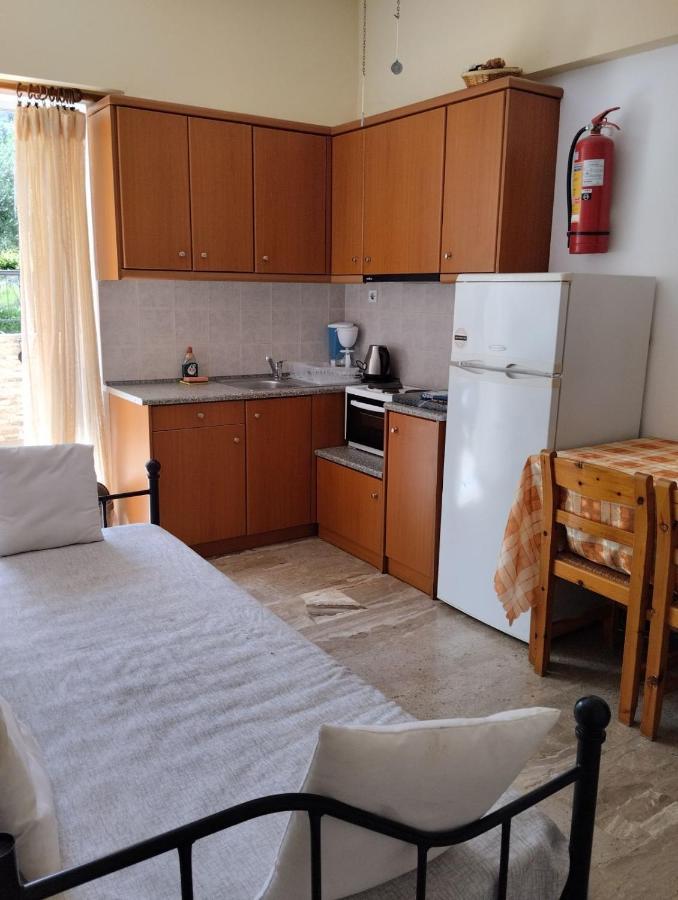 Katerina Apartments Kalamata Ngoại thất bức ảnh