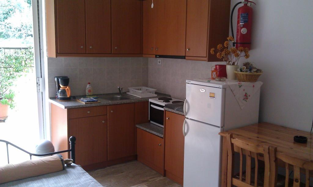 Katerina Apartments Kalamata Phòng bức ảnh