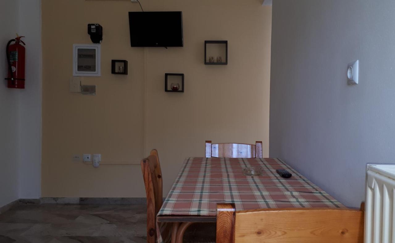 Katerina Apartments Kalamata Ngoại thất bức ảnh