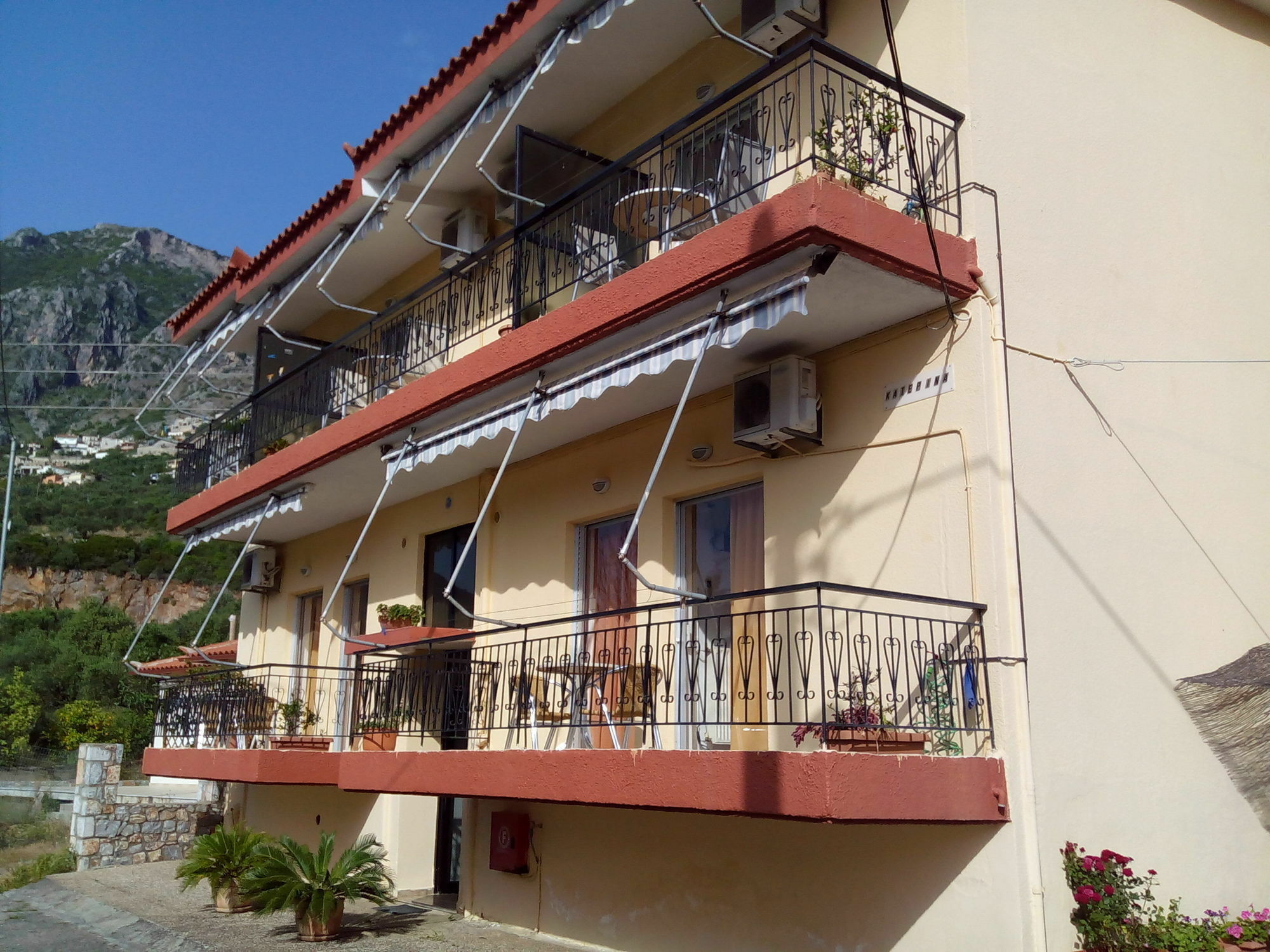 Katerina Apartments Kalamata Ngoại thất bức ảnh